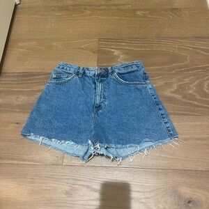 Top Shop jean shorts size US 6!